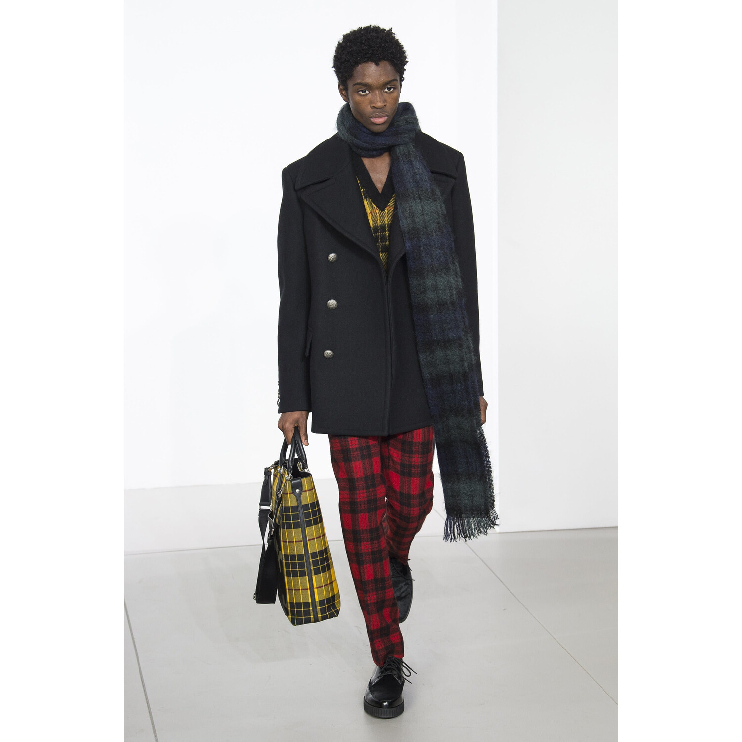 Фото Michael Kors Collection Fall 2018 Ready-to-Wear Майкл Корс осень зима 2018 коллекция неделя моды в Нью Йорке Mainstyles